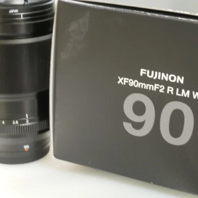 Fujifilm XF 90mm f/2 R LM WR