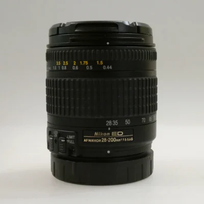 Nikon AF NIKKOR 28-200mm f/3.5-5.6G ED