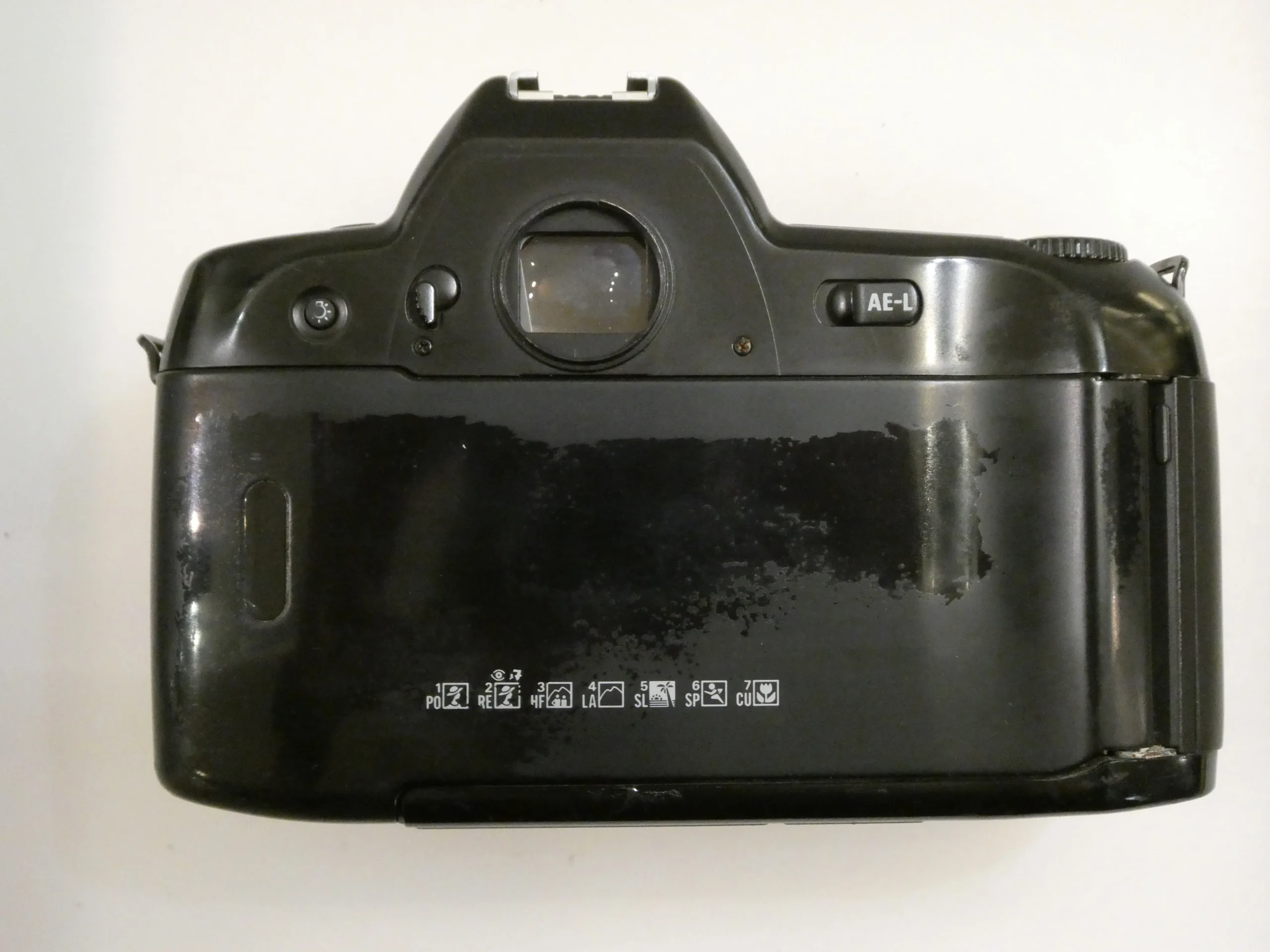 Nikon F90 usata garantita - Ottica Centrale Vicenza