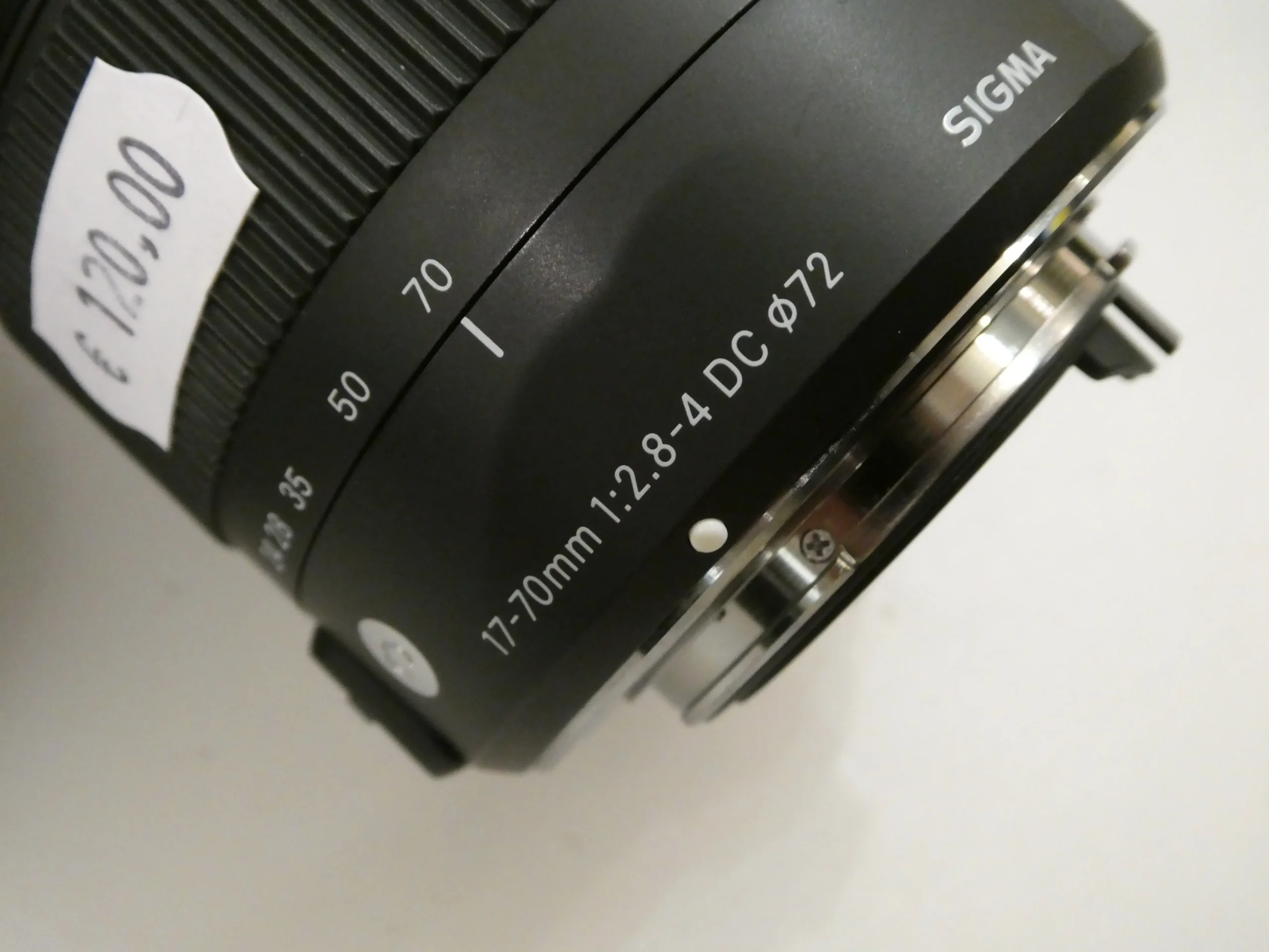 Sigma 17-70mm f/2.8-4 DC Macro OS HSM Contemporary - immagine 4
