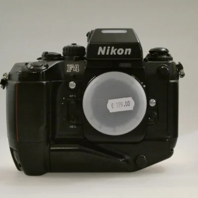 Nikon F4 usata garantita - Ottica Centrale Vicenza