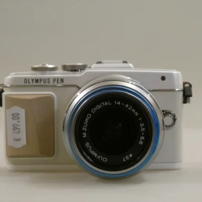 Olympus PEN E-PL7 con 14-42mm NOS nuova mai utilizzata vintage - Ottica Centrale Vicenza