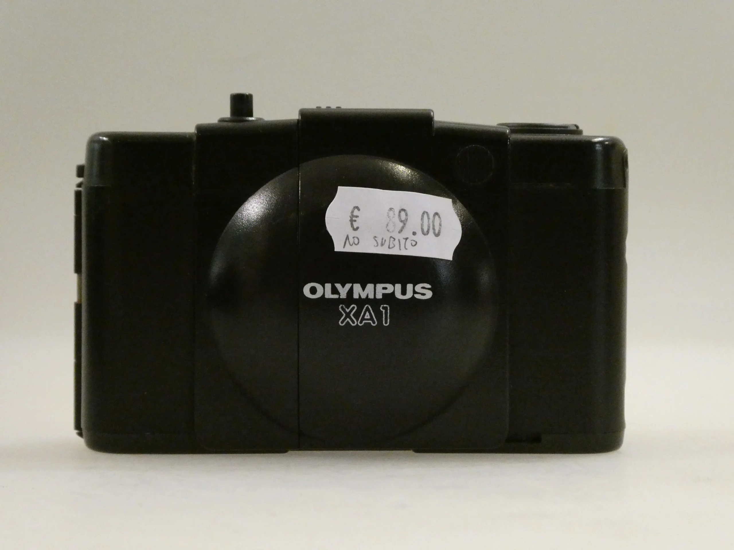 Olympus XA1 da collezione usata garantita - Ottica Centrale Vicenza