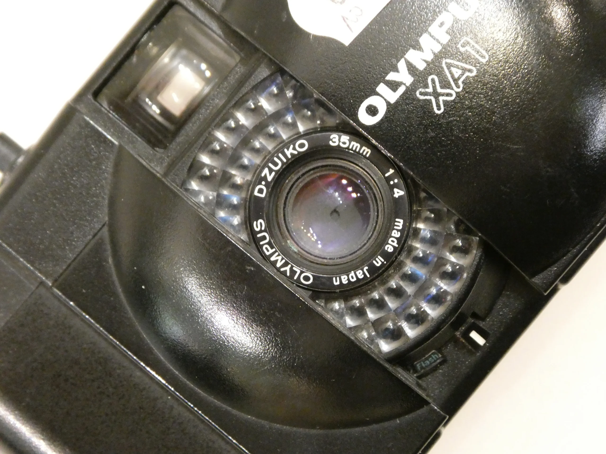 Olympus XA1 da collezione usata garantita - Ottica Centrale Vicenza
