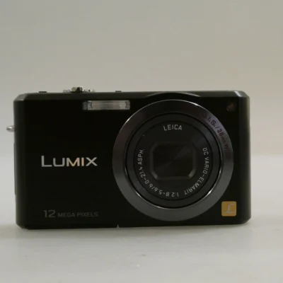 Panasonic Lumix DMC-FX100 NOS nuova mai utilizzata vintage - Ottica Centrale Vicenza