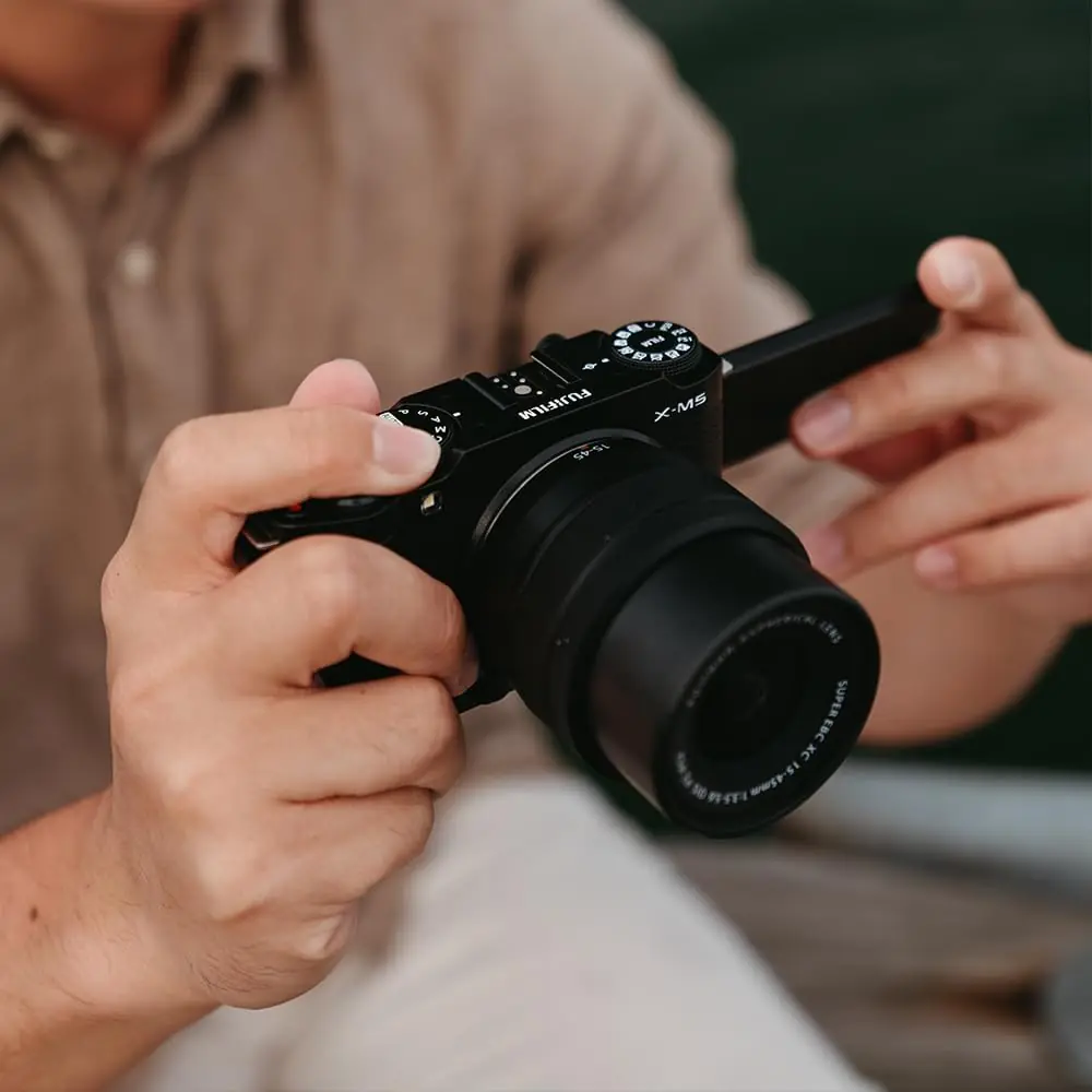 Fujifilm X-M5 Black con XC15-45mmF3.5-5.6 OIS PZ - Ottica Centrale Vicenza