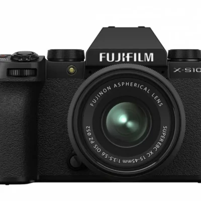 Fujifilm X-S10 Black con XC15-45mmF3.5-5.6 OIS PZ - Ottica Centrale Vicenza